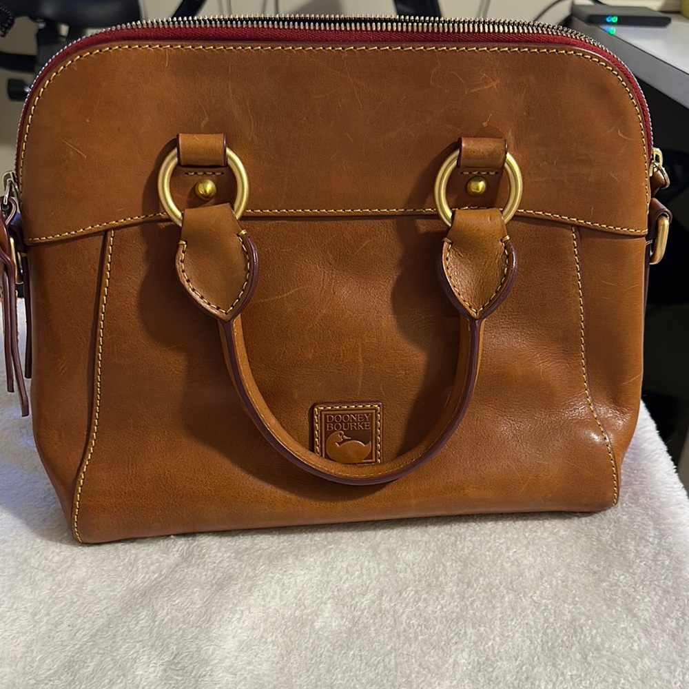 Dooney & Bourke Tan Leather Women's Bag